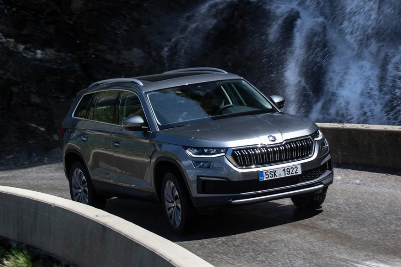 Обновлённый Skoda Kodiaq стартует в РФ в сентябре: кроссовер подорожал, но стал богаче