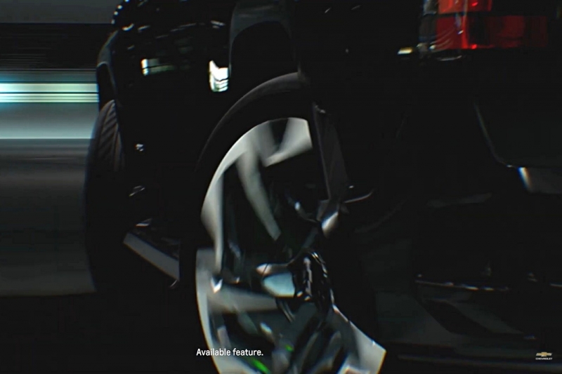 Первый тизер Chevrolet Silverado EV: полноуправляемое шасси, как у родственного Хаммера