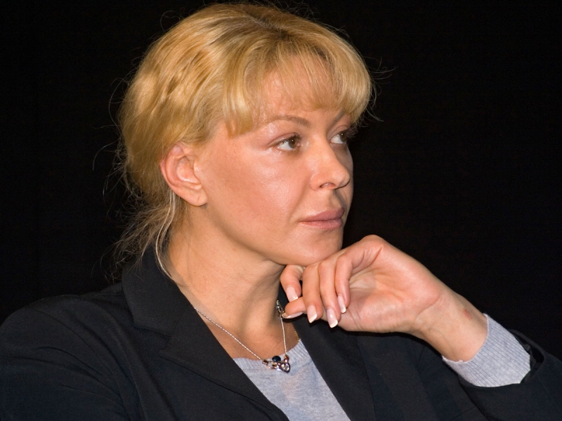 Последнее желание умершей от рака в 47 лет Алены Бондарчук исполнила Ольга Прокофьева