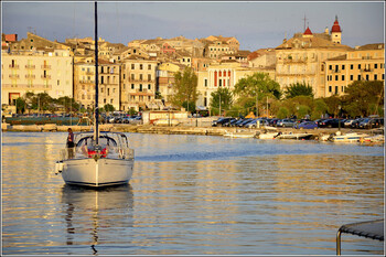 Российские авиакомпании смогут летать на греческие острова Корфу и Миконос