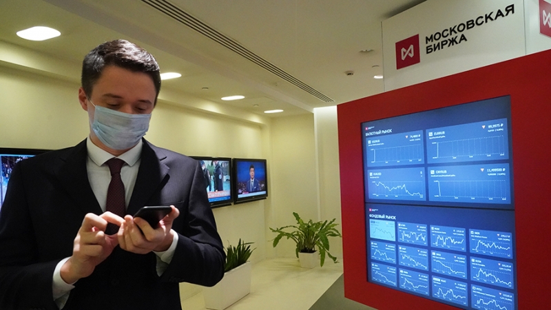 Российский фондовый рынок открылся ростом индексов