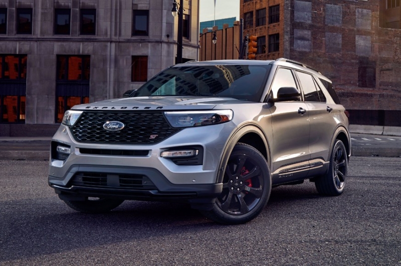 У «посвежевшего» Ford Explorer ST может быть задний привод, а за полный придётся доплатить