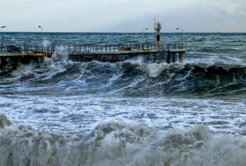 В Сочи из-за смерчей объявили штормовое предупреждение