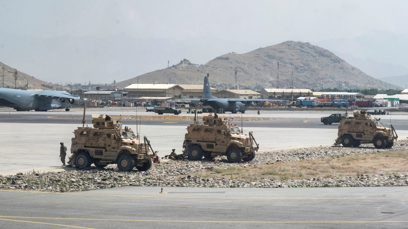 В США считают, что талибам могли достаться более 2 тыс. американских БТР