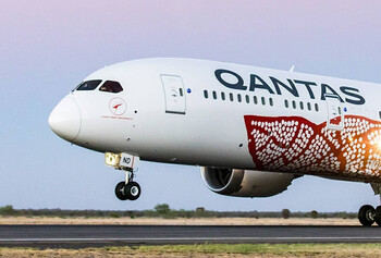 Авиакомпания Qantas не пустит на борт непривитых пассажиров