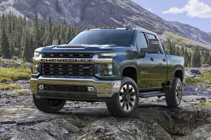 Chevrolet может оснастить обновлённый Silverado HD 505-сильным мотором V8