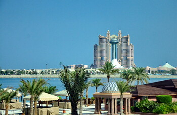 Эмират Абу-Даби отменяет карантин для вакцинированных туристов 