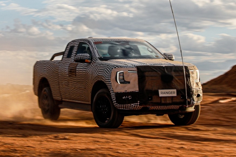 Ford Ranger нового поколения получит черты от «старшего брата»: пикап пока спрятали в камуфляж