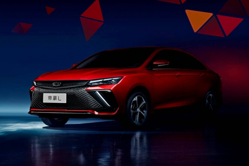 Geely Emgrand GL вместе с имиджем сменил ещё и платформу: седан породнился с кроссом Coolray