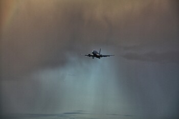 Из-за непогоды в Сочи самолёты уходят на запасные аэродромы 