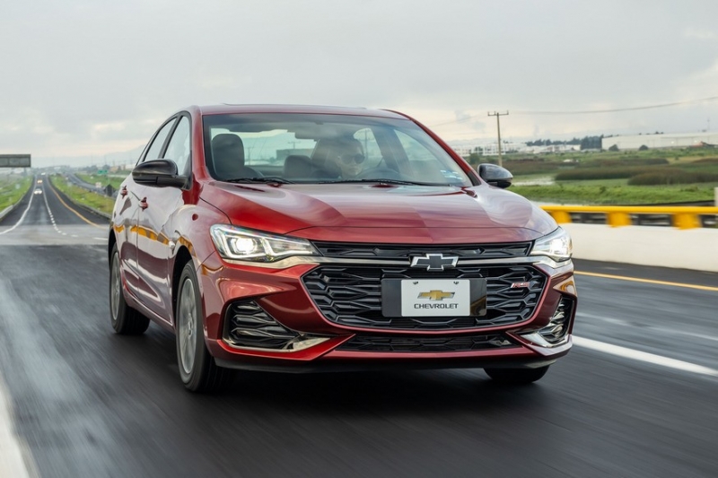 Прикинувшийся новым Chevrolet Cavalier седан Monza оказался заметно дороже предшественника