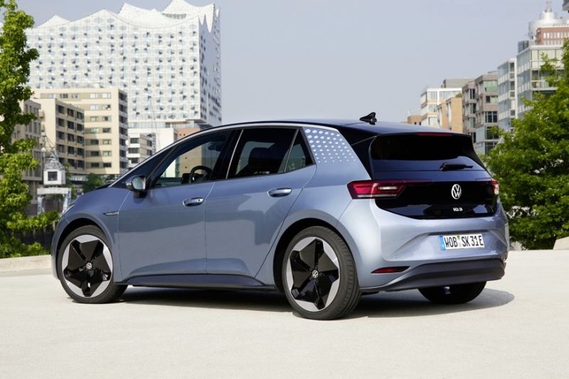У хэтчбека Volkswagen ID.3 всё-таки будет версия с полным приводом и приставкой GTX