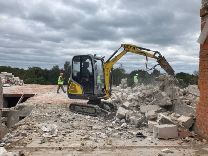 В Одинцово демонтируют дом, признанный самовольной постройкой