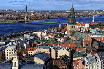 Латвия вводит локдаун 