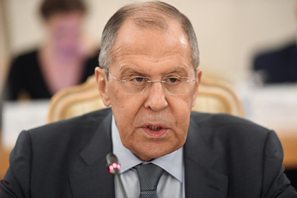 Лавров заявил об угрозе использования оставленного НАТО оружия в Афганистане