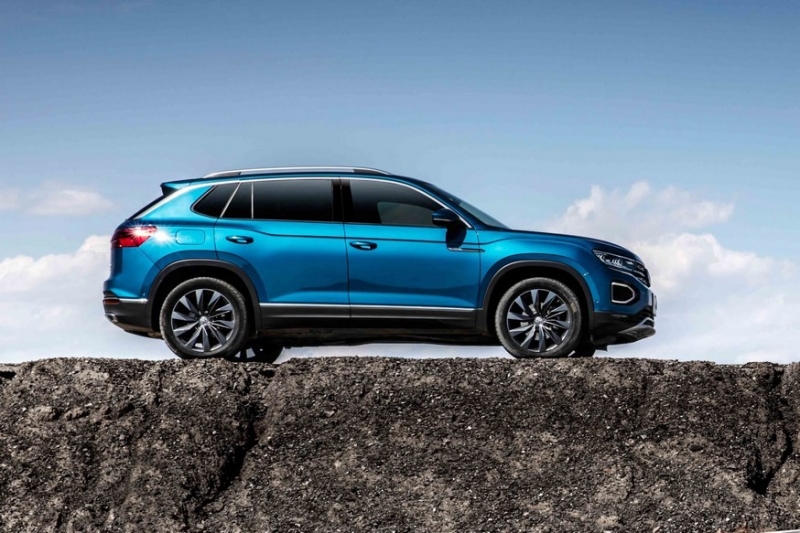 Родственный VW Tiguan кроссовер Tayron скоро обновится: первые фото