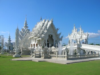 Таиланд ослабляет ограничения на въезд для туристов