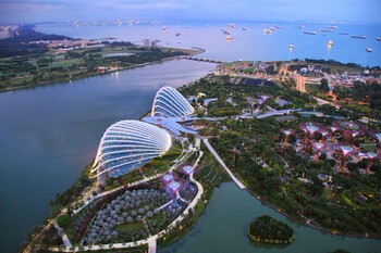 Вакцинированные туристы из ряда стран смогут посетить Сингапур без карантина