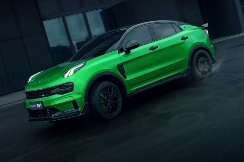 «Заряженное» кросс-купе Geely и Volvo выходит на рынок: 265 л.с. и 6,5 секунды до «сотни»