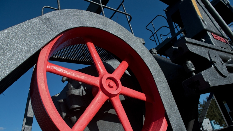 Цена нефти Brent упала ниже $73 за баррель впервые с 12 сентября