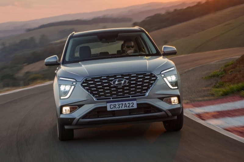 Hyundai тестирует «подогретую» Крету: новая версия попалась фотошпионам