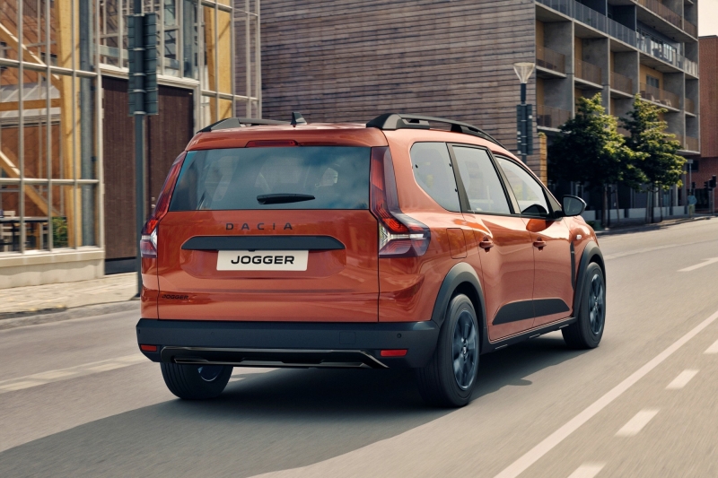 И всё-таки дороже Дастера: кросс-универсал Dacia Jogger выходит на рынок
