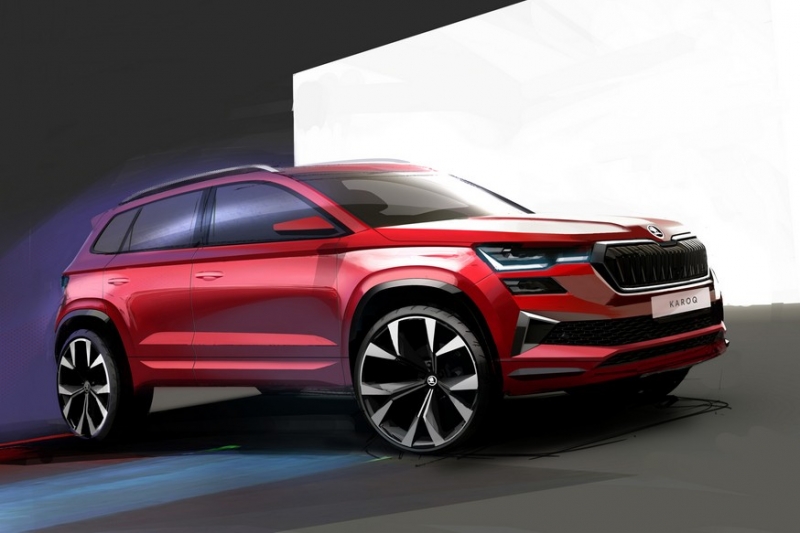 Кроссовер Skoda Karoq сменил выражение «лица» после рестайлинга: официальные изображения