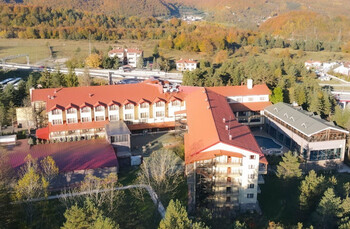 На турецком горнолыжном курорте в отеле 5* отравились 73 туриста