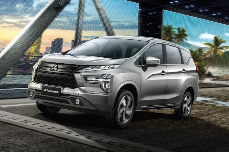 Обновлённое семейство Mitsubishi Xpander: вариатор для всех и старая оптика для «кроссовера»