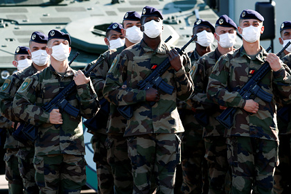 Пассажиры поезда пожаловались на пьяных солдат НАТО