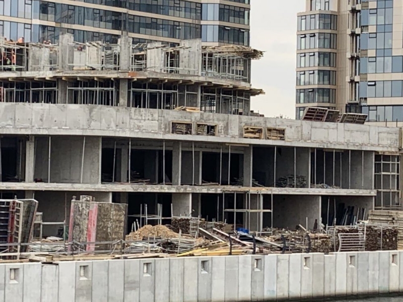 В Балашихе приступили к сносу двух многоквартирных домов, возведенных незаконно