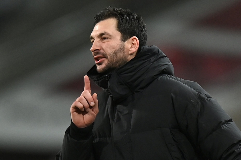 "Динамо" продлило контракт с главным тренером Шварцем