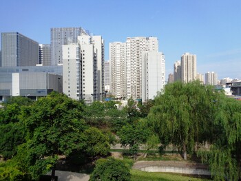 Китайский город Сиань с 13 млн жителей закрыли на карантин из-за вспышки COVID-19