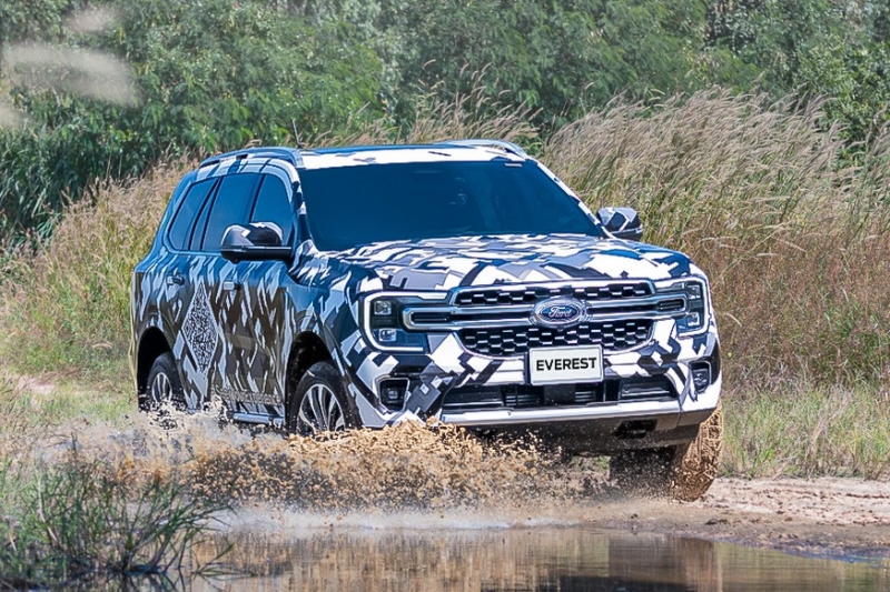 Конкурент Pajero Sport от Ford вот-вот сменит поколение: фото и видео нового Everest