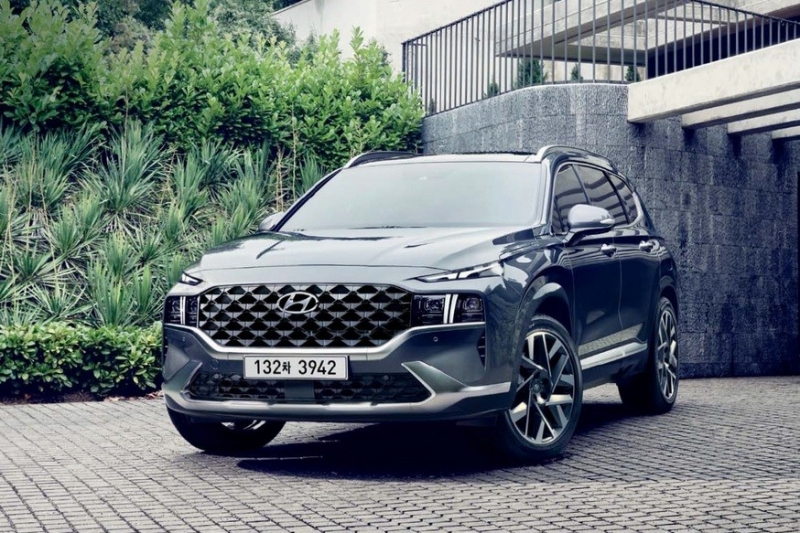 Кроссовер Hyundai Santa Fe стал шестиместным в 2022 модельном году, есть и другие обновки
