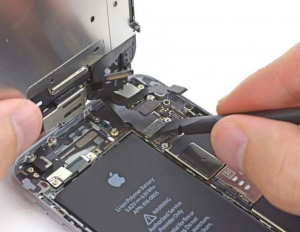 Сломался iPhone: куда обратиться за качественным ремонтом?