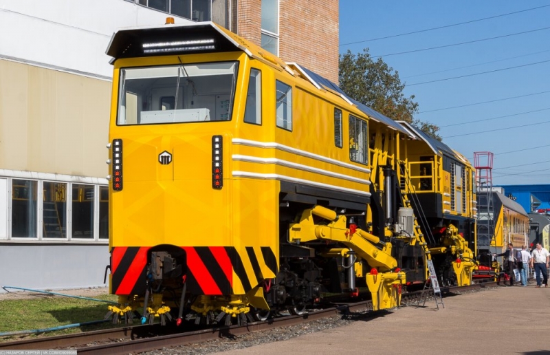 Российская железнодорожная путевая техника для Казахстана