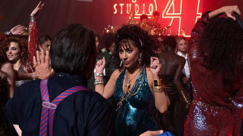 Слово моде: российский прокат возглавил «Дом Gucci»