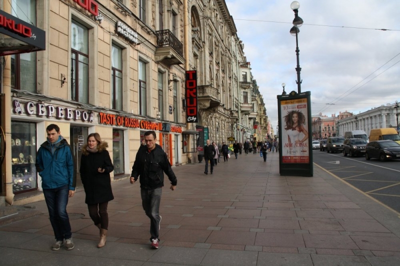 В 2021 году спрос на аренду стрит-ритейла в Питере вырос на 14%