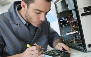 Когда может понадобиться ремонт компьютера?