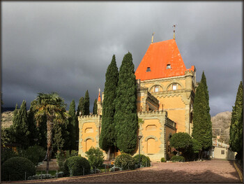 Отели Крыма отказываются от Booking из-за ограничений