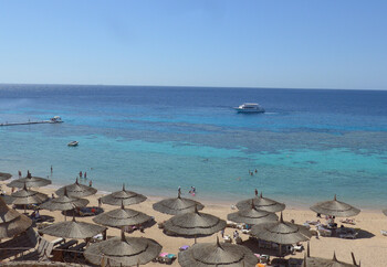 Египет разрешил туристам бесплатно проживать в своих отелях до восстановления авиасообщения