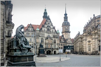 Германия пока не планирует выдавать визы туристам из РФ