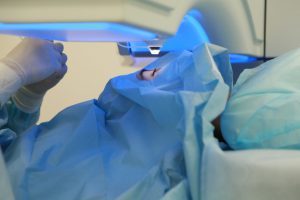 Лазерная коррекция зрения: при каких диагнозах назначается?