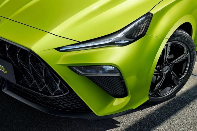 MG 5 Scorpio в новом имидже: марка дразнится, но седан уже раскрыт