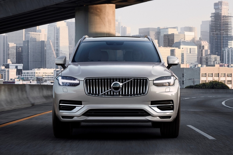 На пенсию пока рано: Volvo ещё раз обновит большой кроссовер XC90