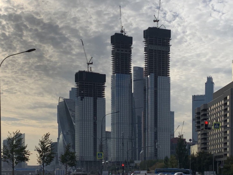 Около 40 нежилых помещений передадут под сферу услуг на первых этажах реновационных новостроек на юге столицы