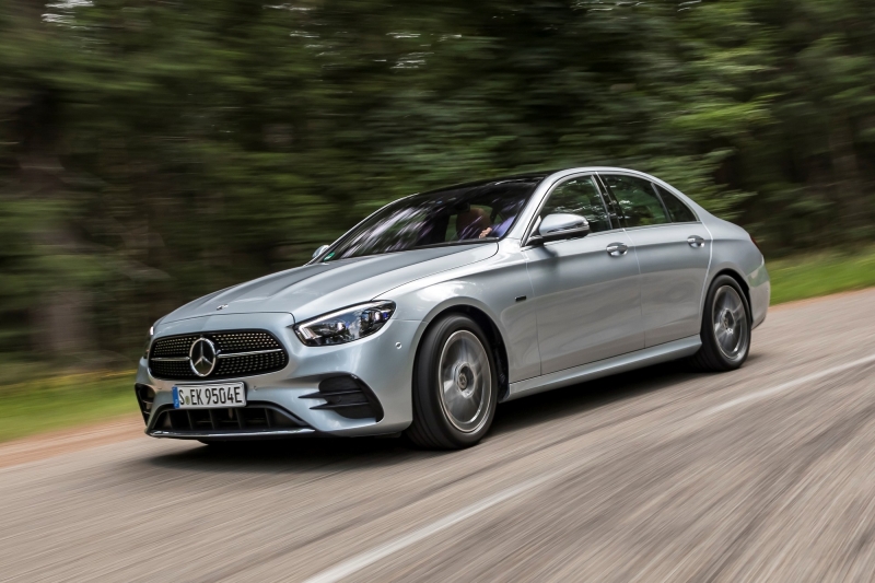 Родина не принимает: седан Mercedes-Benz E-класса снят с продажи в Германии