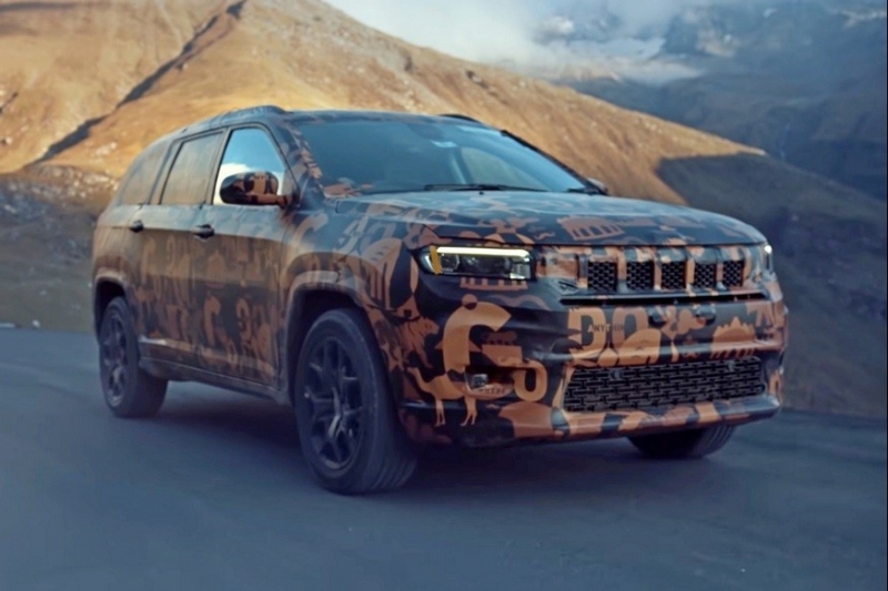 Трёхрядный Jeep Meridian: ещё в камуфляже, но кроссовер нам уже знаком