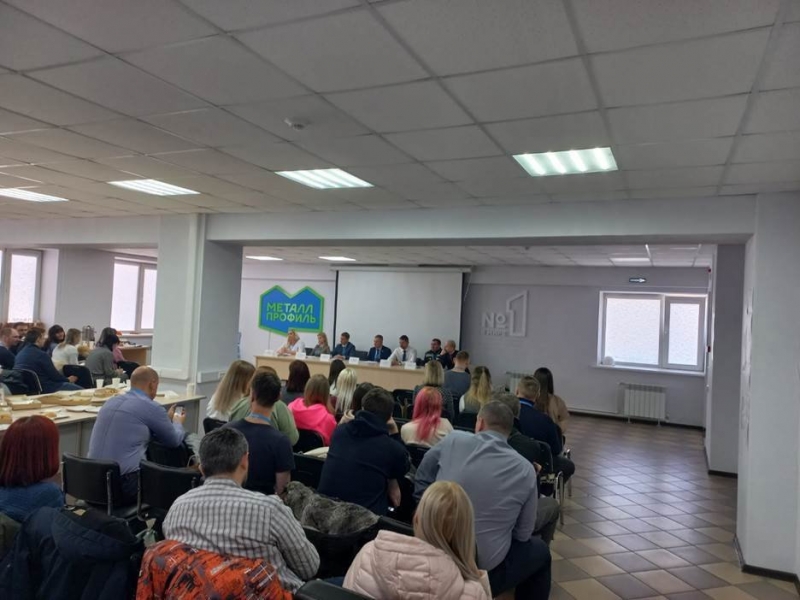 60 сотрудников дилера «Металл Профиль» посетили обучающую экскурсию в Сибири